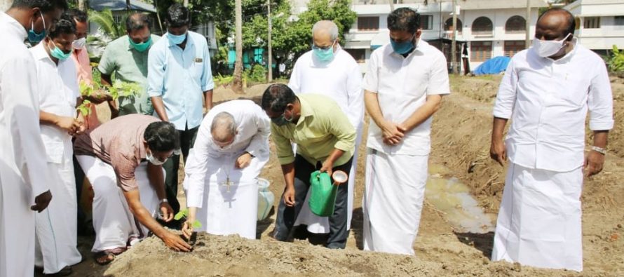 “സുഭിക്ഷ കേരളം സുരക്ഷാപദ്ധതി ” അതിരൂപതാതല പ്രവർത്തന ഉദ്ഘാടനംകലൂർ, പൊറ്റക്കുഴി ചെറുപുഷ്പ ദേവാലയത്തിൽ വച്ച് നടന്നു.