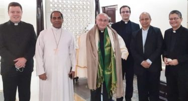 Welcome Accorded to New Nuncio at the Airport